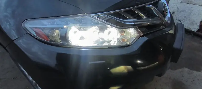 Процес полірування фар Honda Civic Львів